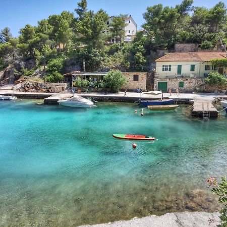 Holiday Hvar Lux Basina Exterior photo