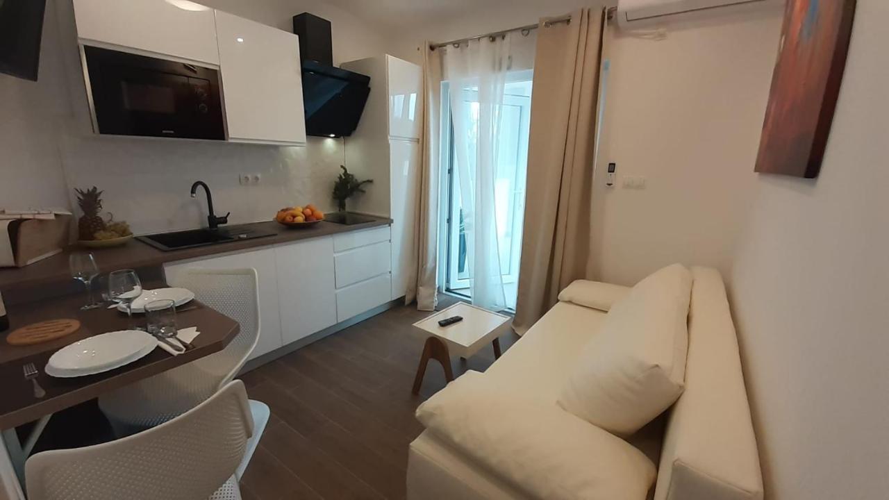 Holiday Hvar Lux Basina Exterior photo